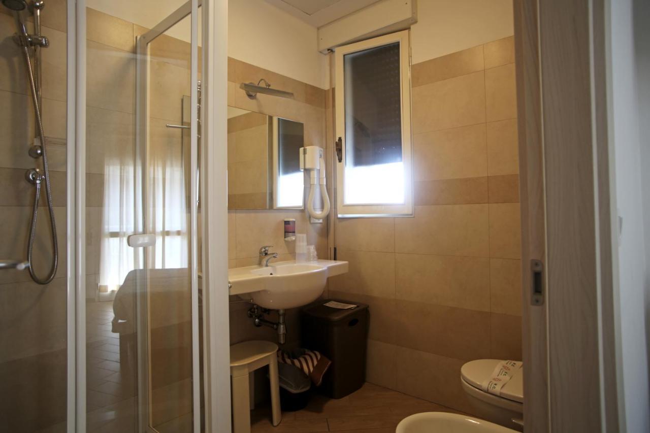 Hotel Selene Milano Marittima Exterior foto