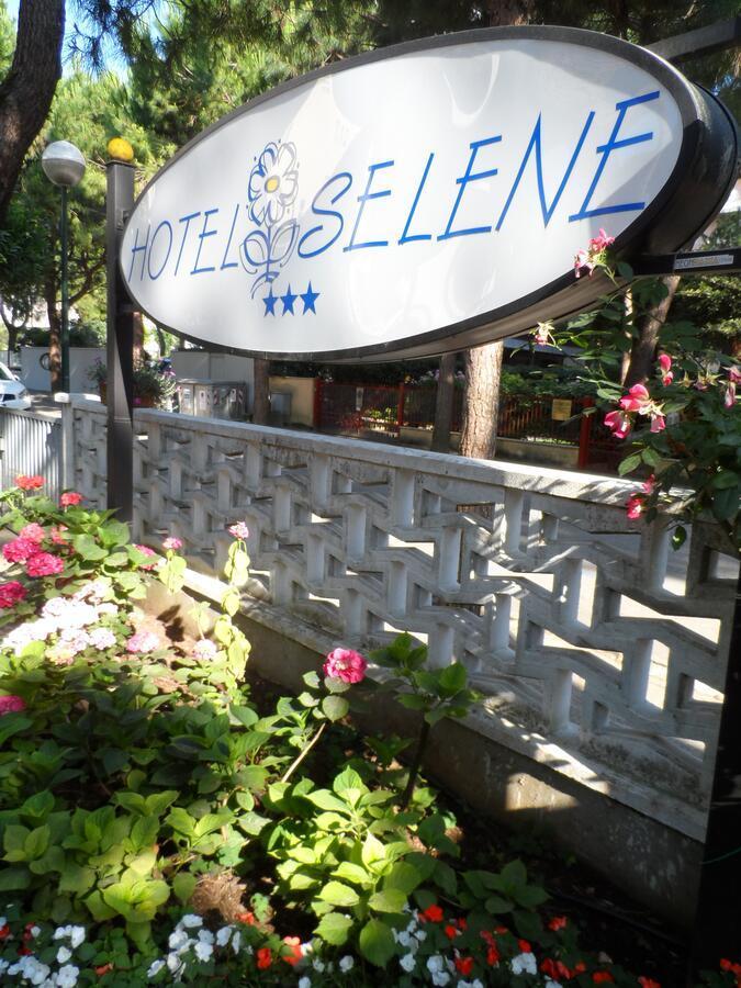Hotel Selene Milano Marittima Exterior foto
